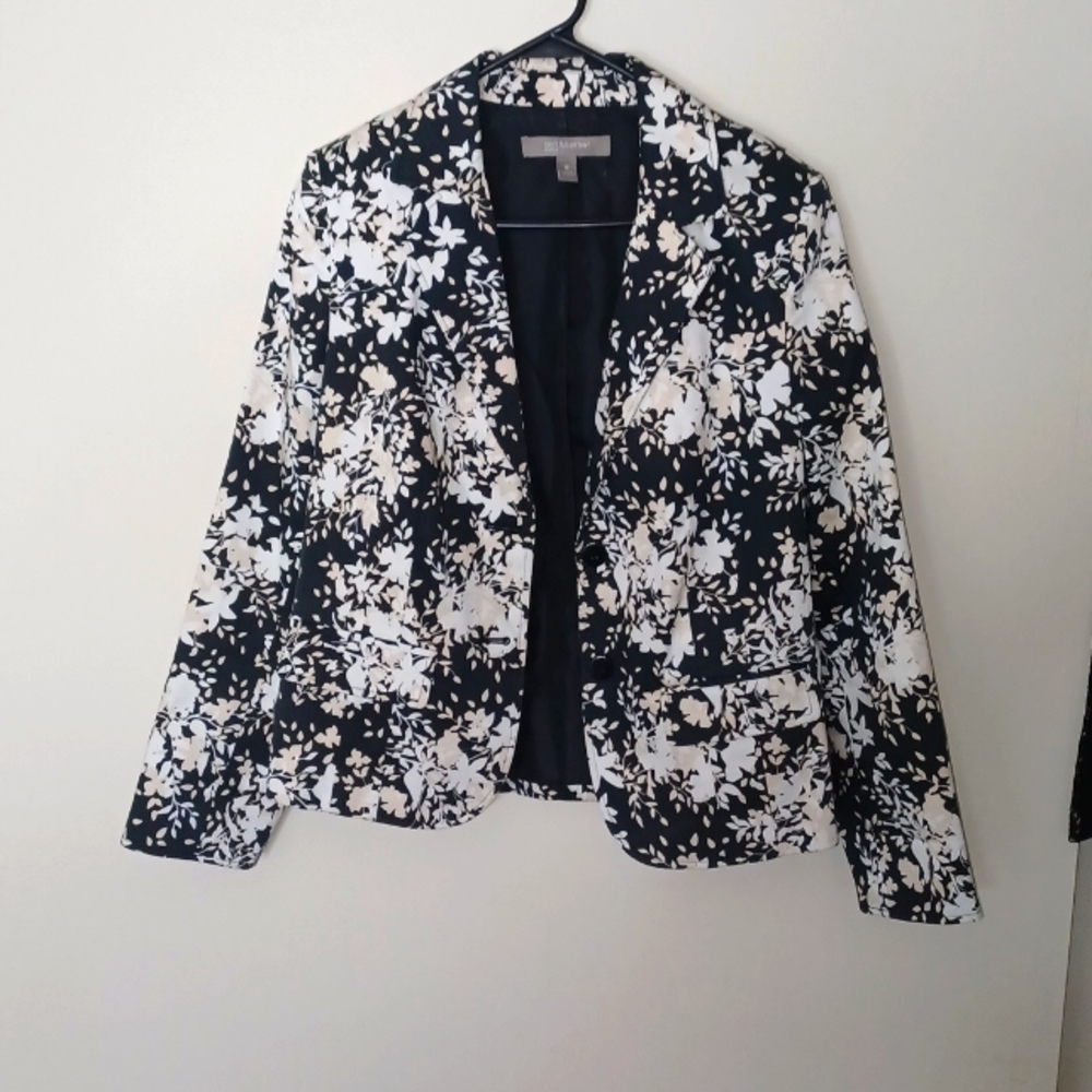 Croft & Barrow Black & White Floral Print Blazer Size 10 Office Professional